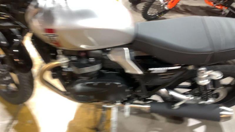 New 2025 Triumph SPEED TWIN 900 Image 7