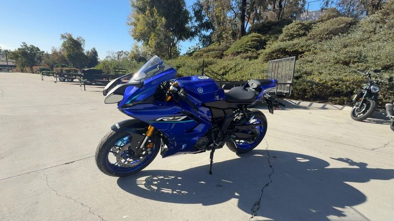New 2026 Yamaha YZF-R7 Image 4