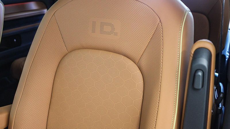2025 Volkswagen ID. Buzz Image 28