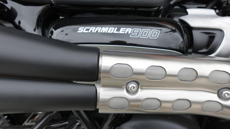 2024 Triumph SCRAMBLER 900  Stealth Edition 