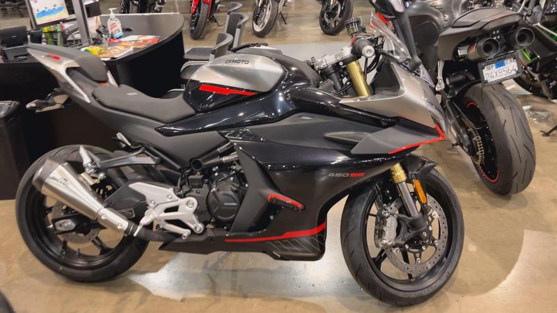 New 2025 CFMOTO 450SS Image 5