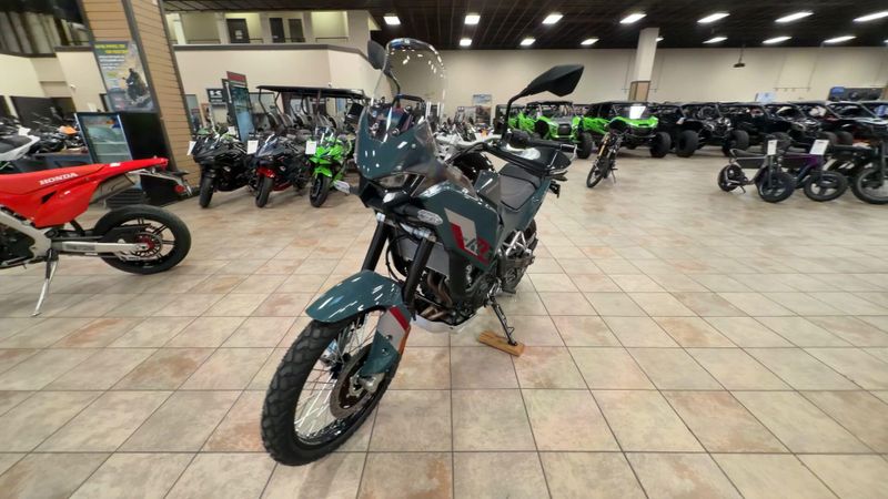 New 2026 Kawasaki KLE500 SE ABS Image 5