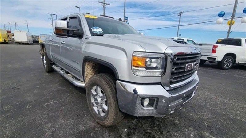 2019 GMC Sierra 3500HD SLTImage 2
