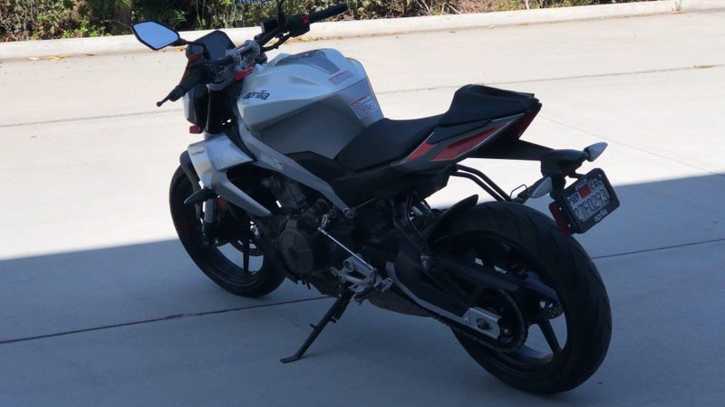 Used 2026 Aprilia TUONO 457 Image 2