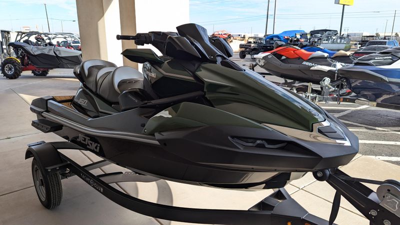 2025 Kawasaki JET SKI ULTRA 160LX Image 4