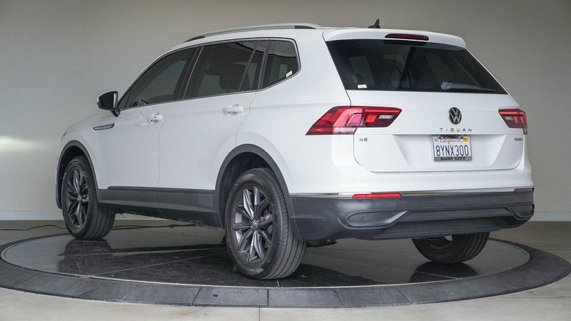 2022 Volkswagen Tiguan 2.0T SEImage 2