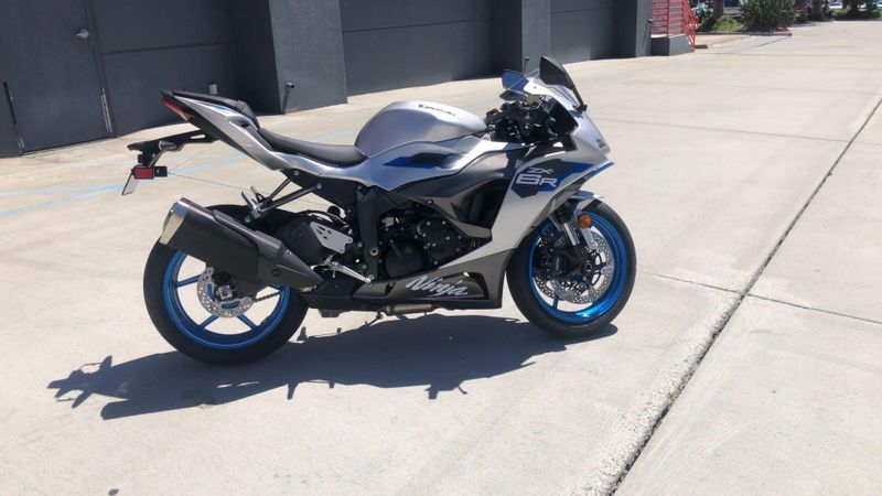 New 2027 Kawasaki NINJA ZX-6R ABS Image 6