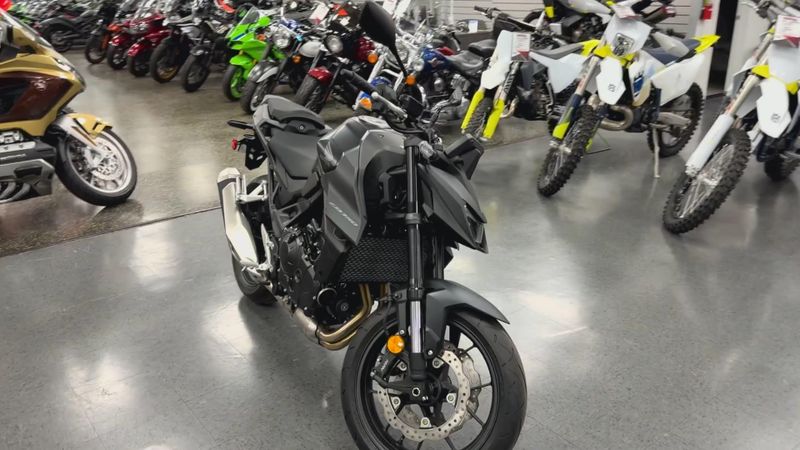 New 2025 Honda CB750 HORNET Image 7