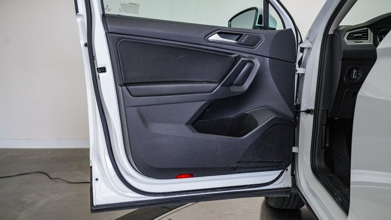 2021 Volkswagen Tiguan 2.0T SEImage 20
