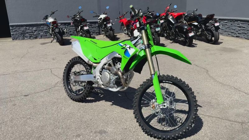 New 2027 Kawasaki KX250F Image 2