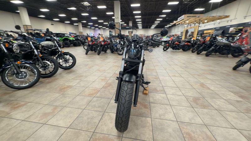 New 2026 Honda REBEL 300 E-CLUTCH Image 4