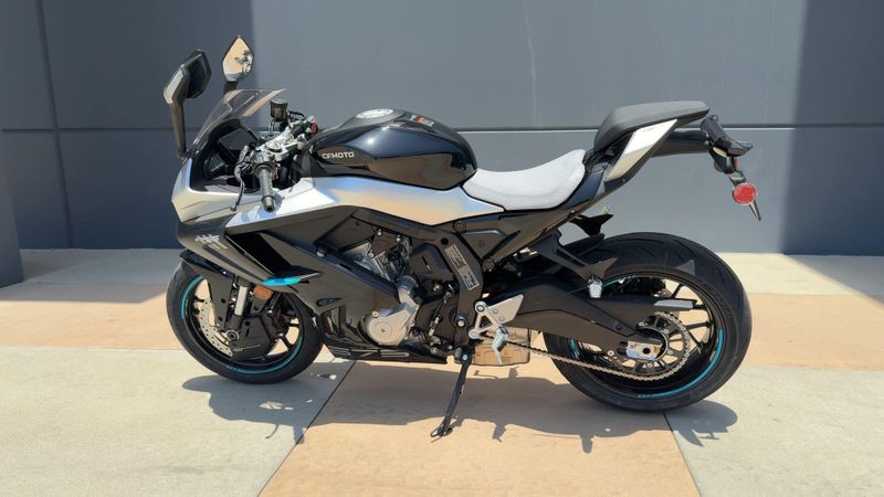2025 CFMOTO 675SS Image 5