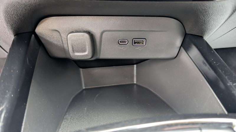 Used 2024 Chevrolet Trax 2RSImage 23