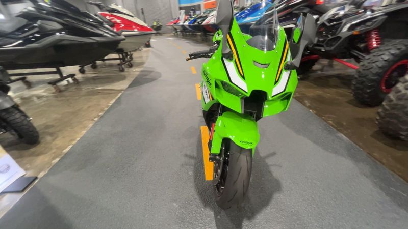 Used 2025 Kawasaki NINJA ZX 10R ABS KRT EDITION Image 3