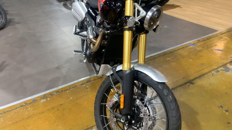 New 2025 Triumph SCRAMBLER 1200 XE Image 5