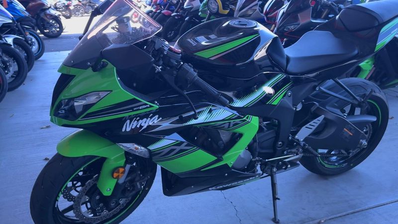 Used 2017 Kawasaki NINJA ZX-6R KRT EDITION Image 8