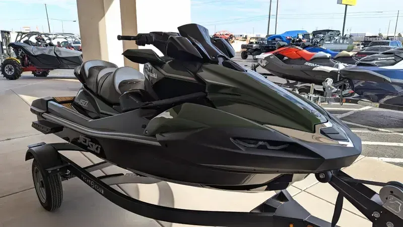 2025 Kawasaki JET SKI ULTRA 160LX Image 1