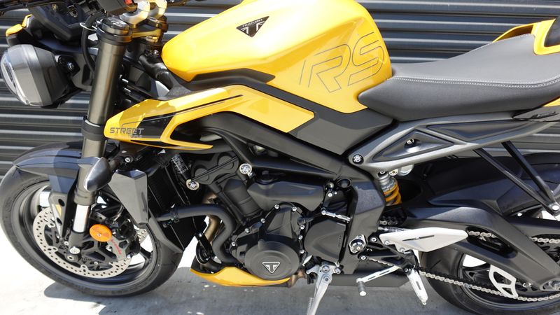 New 2025 Triumph Street Triple 765 RS 