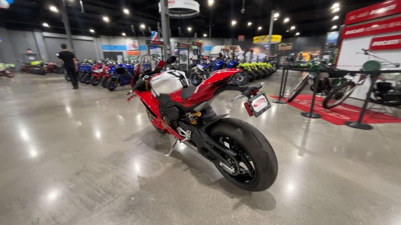 New 2026 Ducati PANIGALE V4 R Image 6
