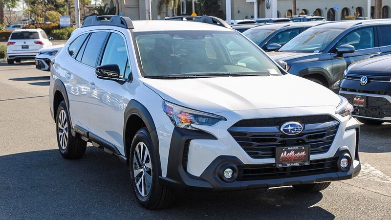2025 Subaru Outback PremiumImage 5