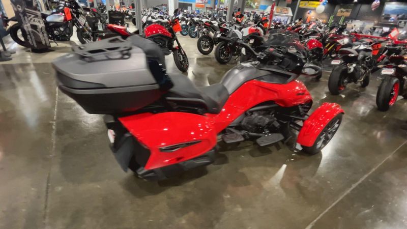2022 Can-Am H7NA  in a PLASMA RED/ CARBON BLACK exterior color. Del Amo Motorsports delamomotorsports.com 
