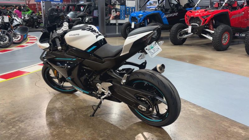 Used 2023 CFMOTO 450SS Image 6