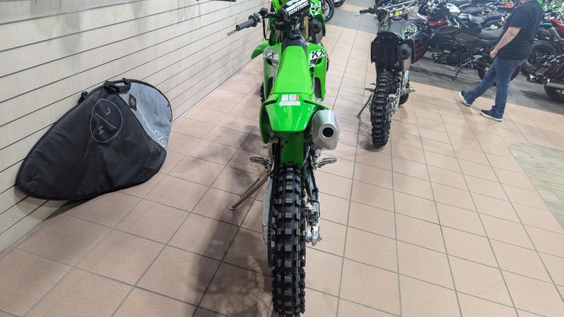 2025 Kawasaki KX250X LIME GREENImage 5