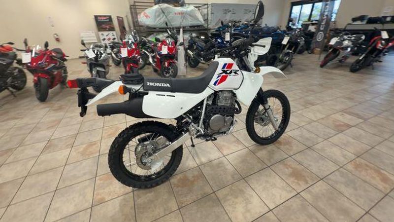 New 2025 Honda XR650L Image 4