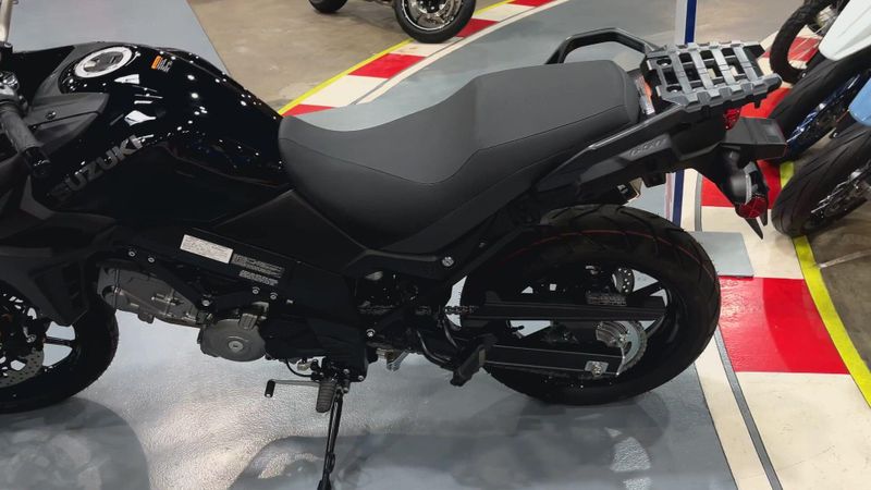 New 2025 Suzuki V-STROM 650 Image 2
