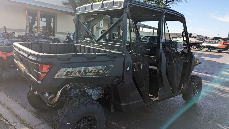 2025 Polaris RANGER CREW 1000 PREMIUM PURSUIT CAMOImage 4