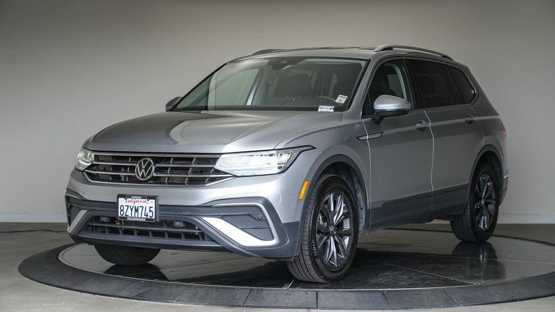 2022 Volkswagen Tiguan 2.0T SEImage 1