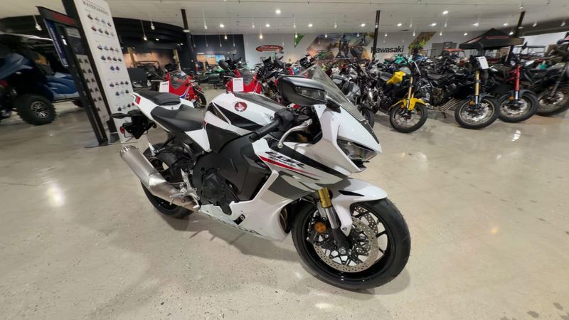 New 2026 Honda CBR1000RR Image 2