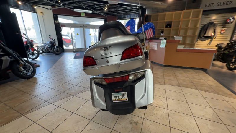 Used 2015 Honda Goldwing Image 7