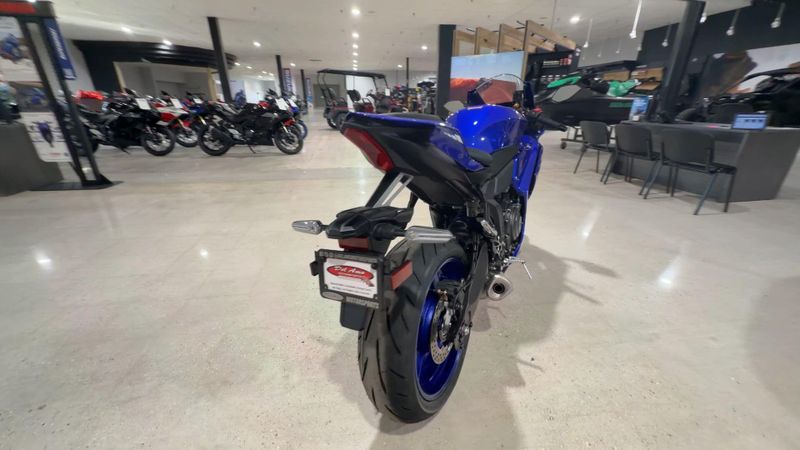 New 2026 Yamaha YZF-R7 Image 3