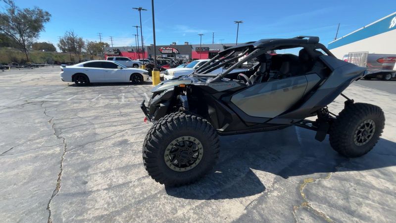 New 2026 Can-Am MAVERICK R X RC WITH SMART-SHOX 999T DCT Image 8