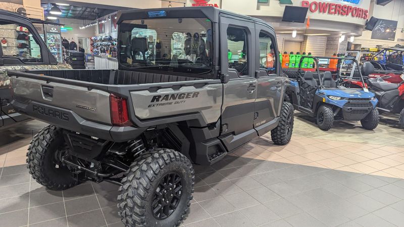 2025 Polaris RANGER CREW XD 1500 NORTHSTAR EDITION ULTIMATE TITANIUM METALLIC GLOSSImage 11