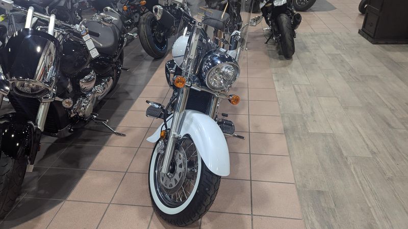 2025 Suzuki BOULEVARD C50T SPECIALImage 8