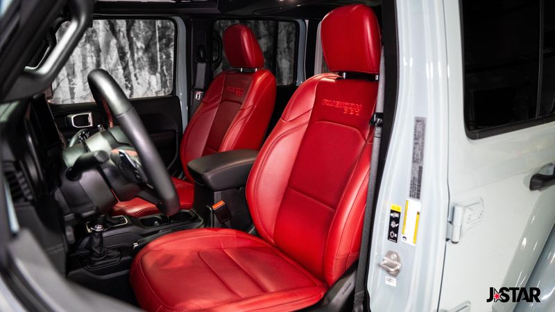 2024 Jeep Wrangler Rubicon 392 photo 2