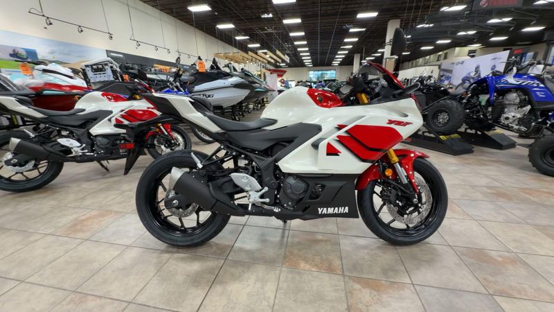 New 2026 Yamaha YZF-R3 ABS CA 70TH ANNIVERSARY EDITION Image 9