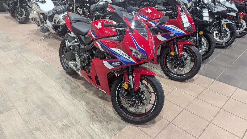 2024 Honda CBR650R ABSImage 2