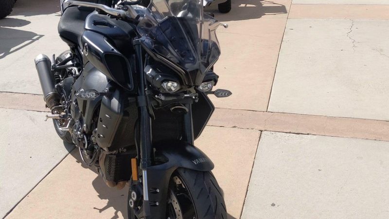 Used 2023 Yamaha MT-10 CA Image 2