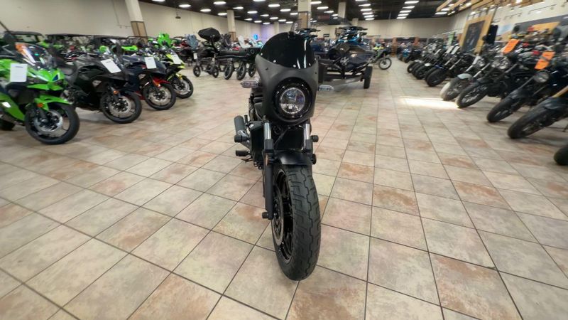 New 2026 Kawasaki ELIMINATOR SE ABS Image 4