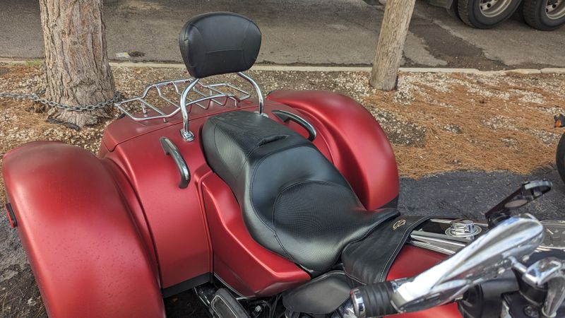 2019 HARLEY Trike Freewheeler in a RED exterior color. Family PowerSports (877) 886-1997 familypowersports.com 