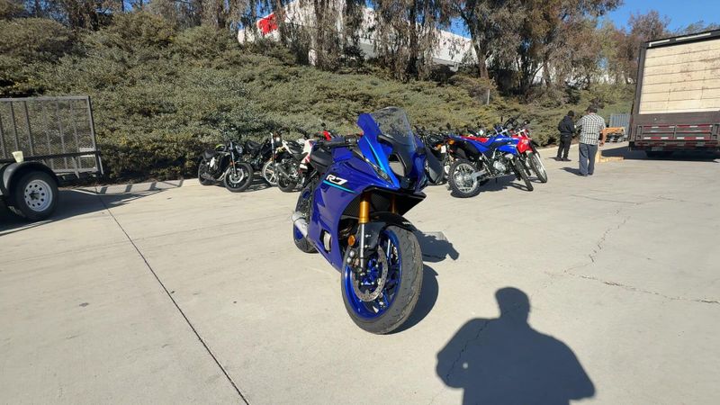 New 2026 Yamaha YZF-R7 Image 2