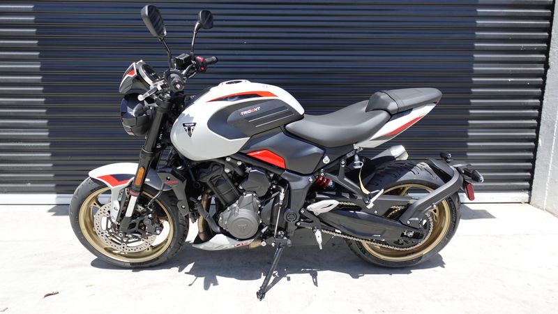 New 2026 Triumph Trident 800 