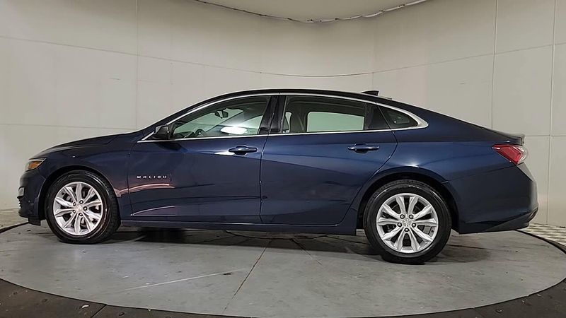 2020 Chevrolet Malibu 1LT photo 3