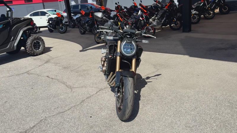 New 2026 Honda CB650R E-CLUTCH Image 7