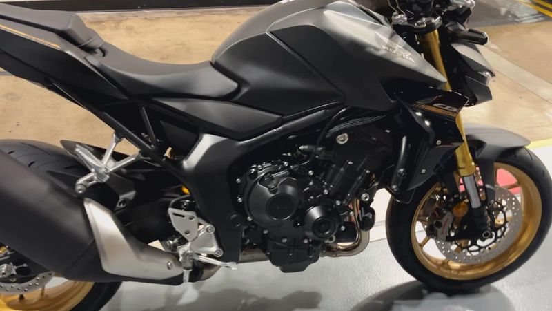 New 2025 Honda CB1000 HORNET SP Image 4