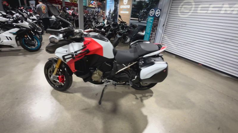 Used 2025 Ducati MULTISTRADA V4 RS Image 5