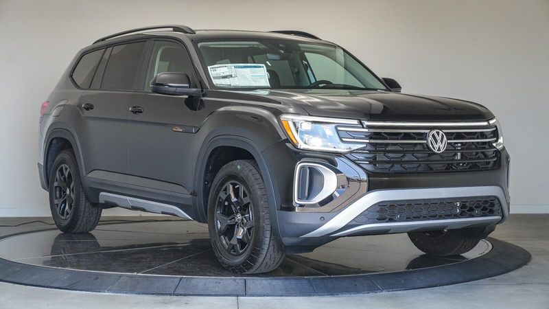 New 2025 Volkswagen Atlas 2.0T Peak EditionImage 5